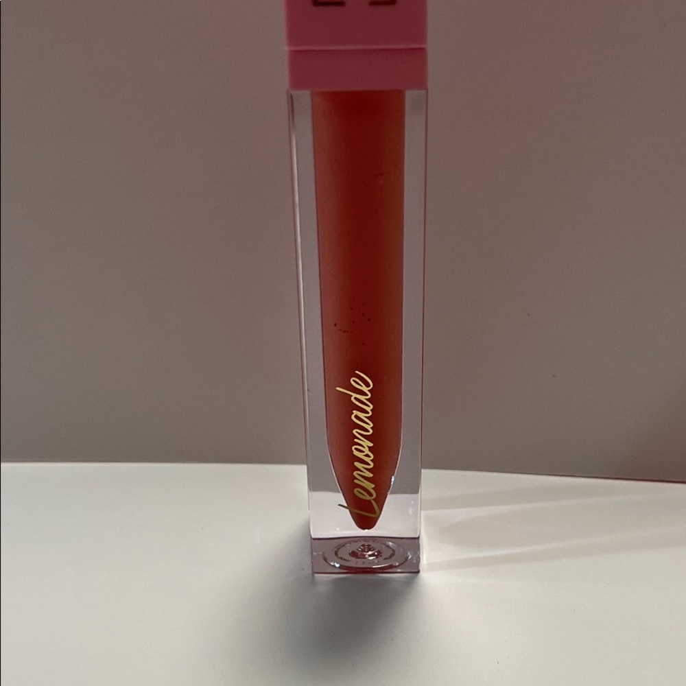 DC- Lemonade Lipgloss